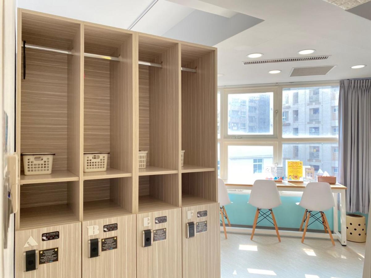 Flyinn Hostel Cao Hùng Ngoại thất bức ảnh