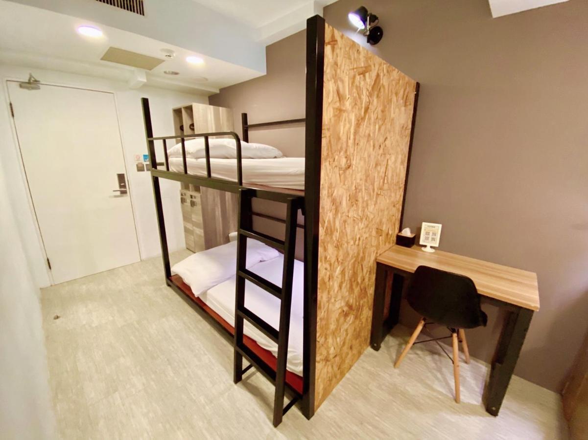 Flyinn Hostel Cao Hùng Ngoại thất bức ảnh