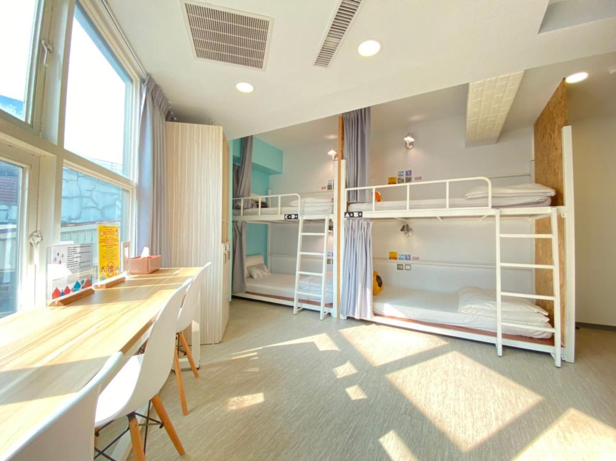 Flyinn Hostel Cao Hùng Ngoại thất bức ảnh