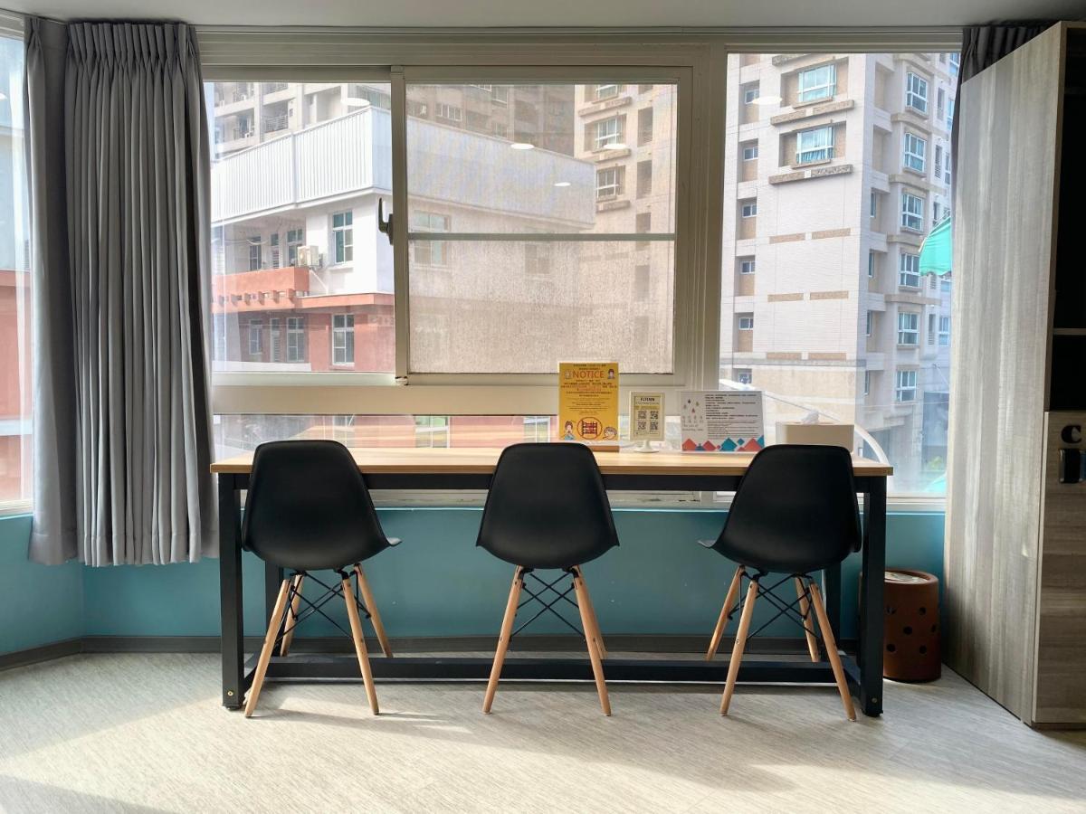 Flyinn Hostel Cao Hùng Ngoại thất bức ảnh